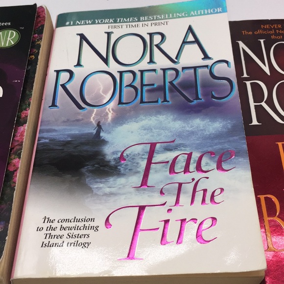 Bundle of 7 Nora Roberts Novels - Picture 6 of 9